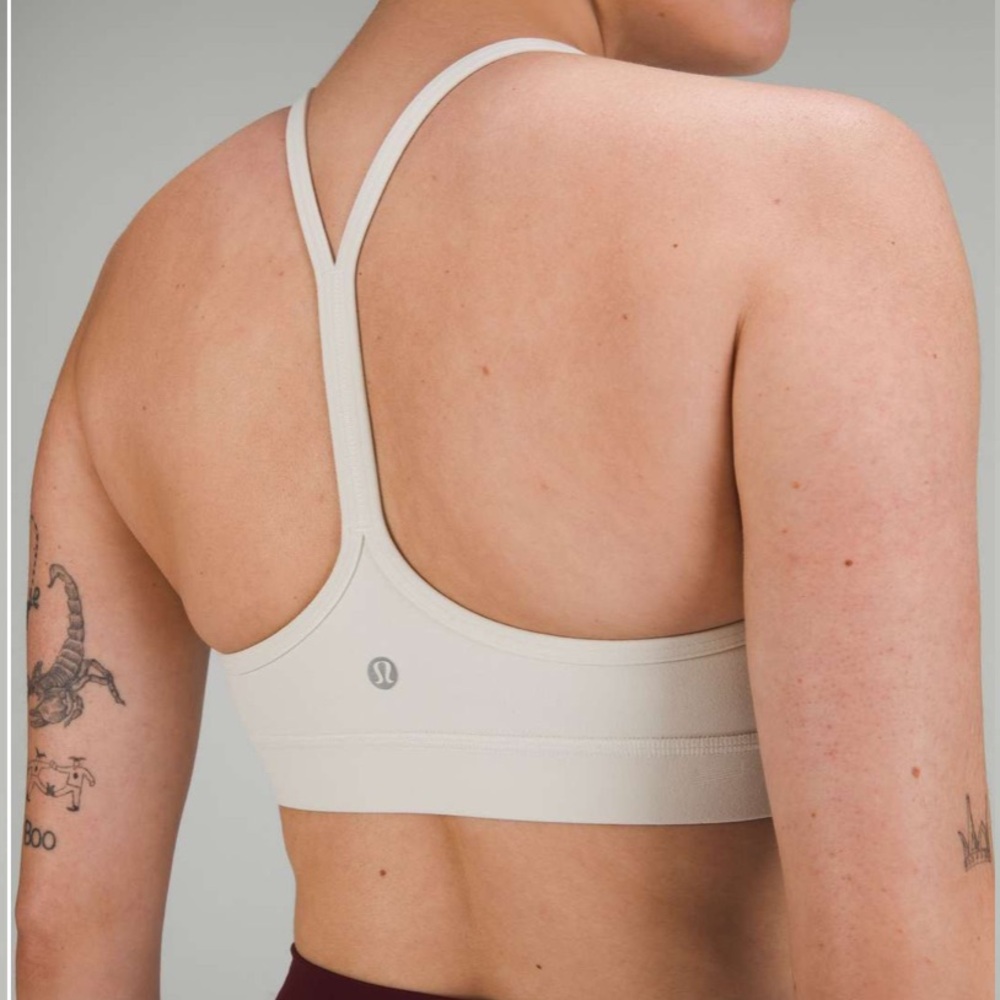 LULULEMON Flow Y Bra Nulu *Light Support in Bone sz 10